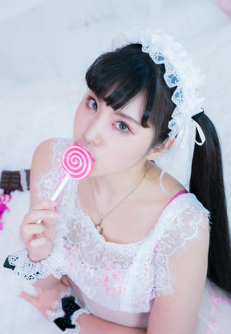 brunette onlyfans érotique exclusif des photos