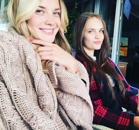 Maria Myskova modèle nu photos