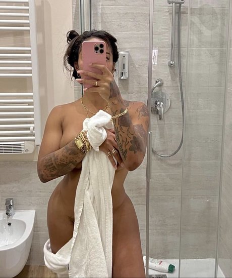 Krissttal Ruizz star érotique des photos