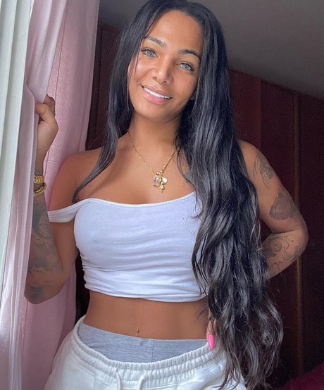 Krissttal Ruizz actrice chaude archive