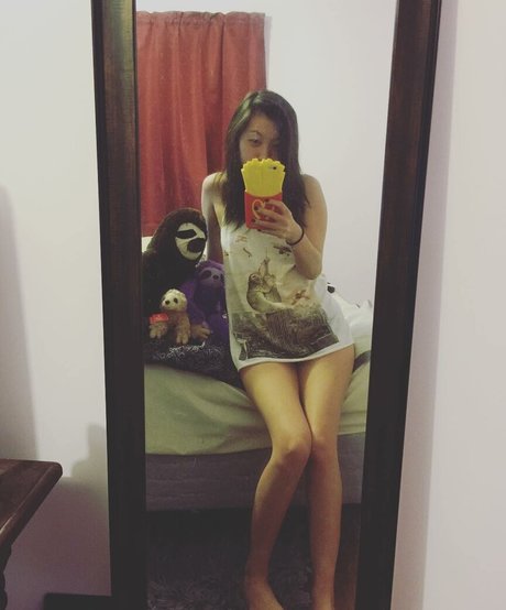 Deira Hanzawa star du porno exclusive galeries