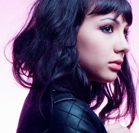 Hannah Marks jolie actrice photo