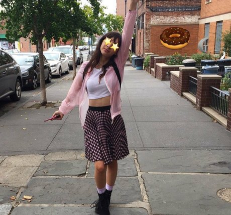 Hannah Marks nus de stars du porno des photos