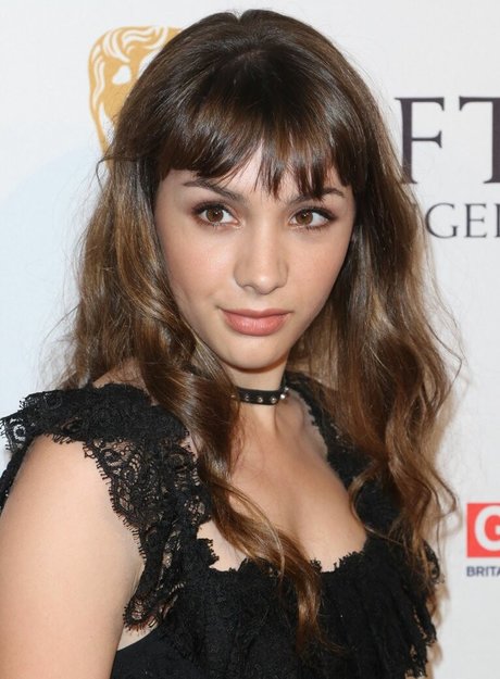 Hannah Marks star exclusive image