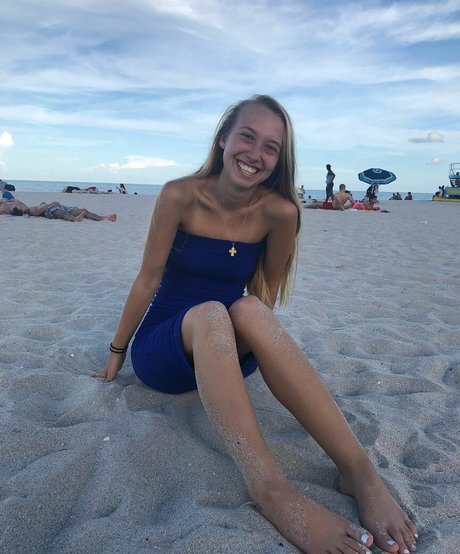 beckyythebrat top star photos