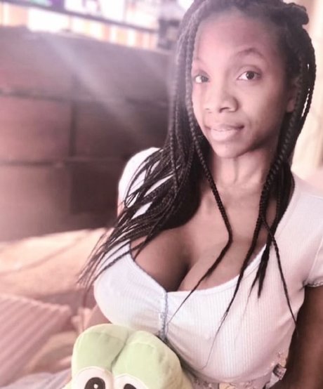 Yours trulyjo étoile sexy photo