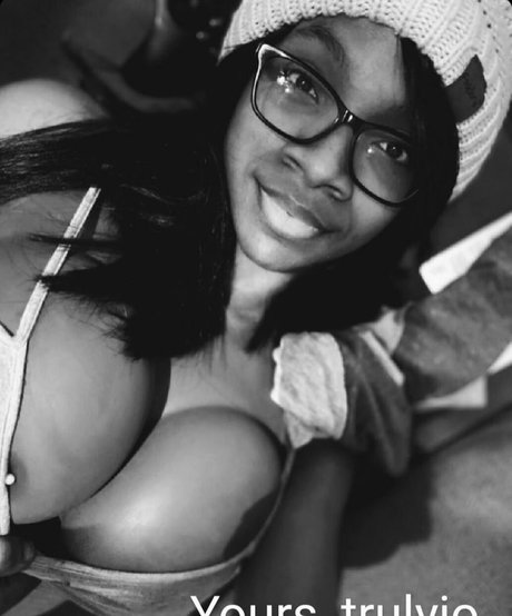 Yours trulyjo étoile parfaite des photos