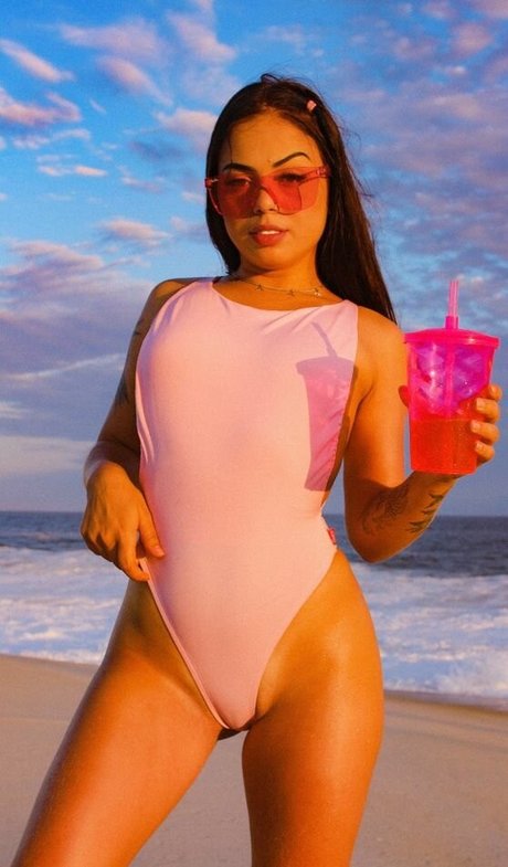 Camila Quintela star du porno gratuit galerie