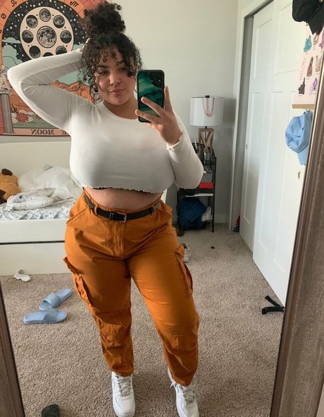 Deanelizyunes star érotique images