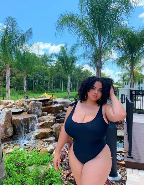 Deanelizyunes star du sexe image