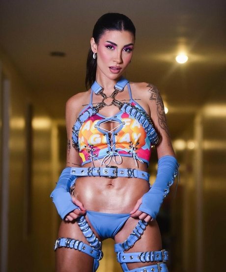 Farofa Da GKay étoile sexy images