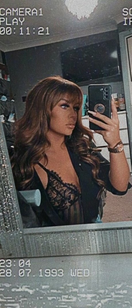 Jenn Moffat star du porno sympa des photos