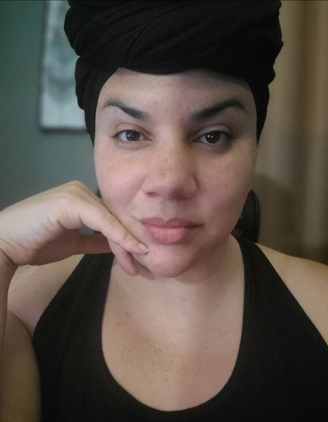 Beigewunder jolie actrice image