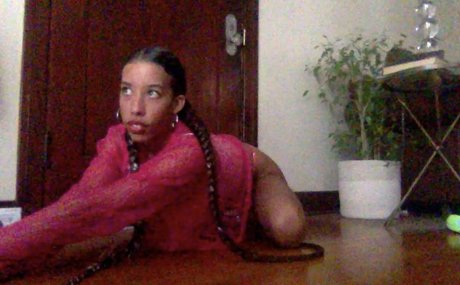 MeelahNaomi star exclusive archive