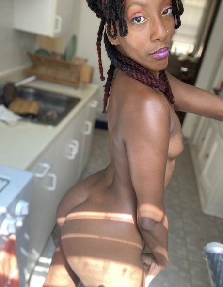 MakedaVoletta modèle meilleur photo