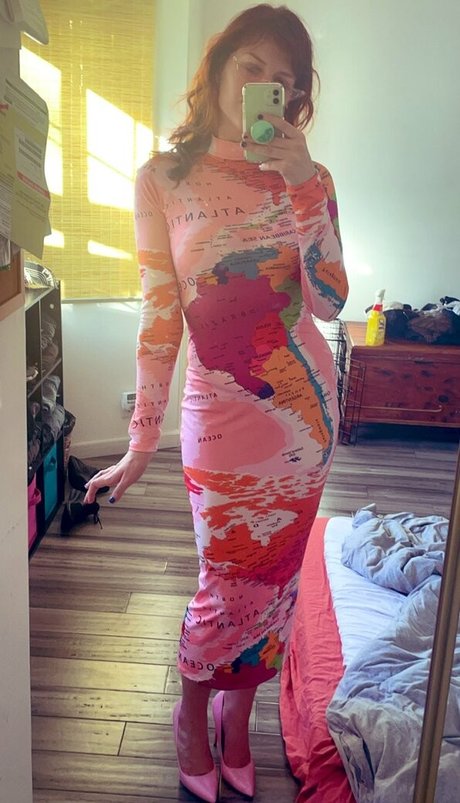 SmokeAndSomno jolie actrice archive