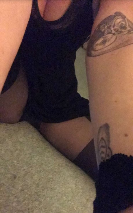 Pixie Holly star du porno belle images