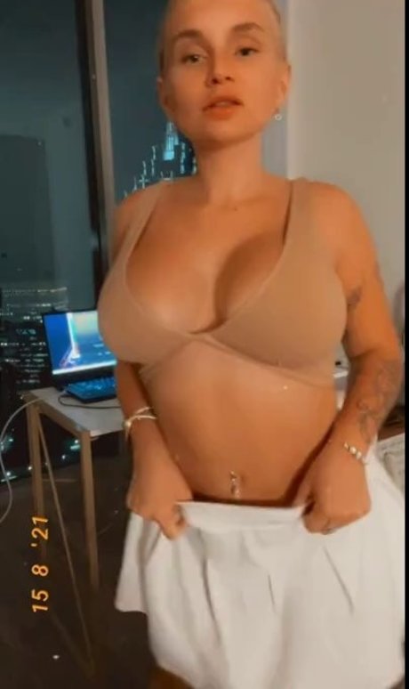 chatte parfaite onlyfans assez haute qualité images