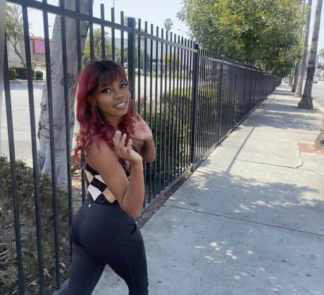 femme nue onlyfans nue en haute qualité images