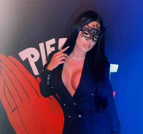 andra dumi haut étoile galerie