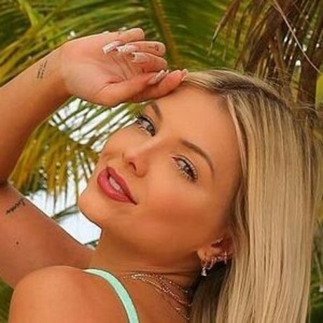 Carol Bresolin modèle porno galeries