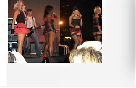 Scarlette Douglas belle actrice image