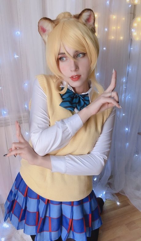 Takeomeow étoile adulte des photos