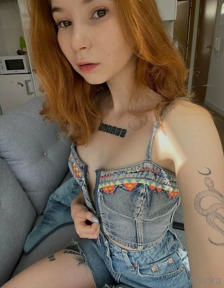 anicka anicka star du porno exclusive photos