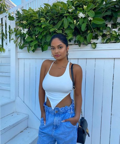 rousse au gros cul onlyfans parfaite haute qualité galerie