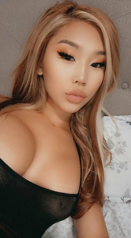 Torifoxxo actrice de grande qualité photos