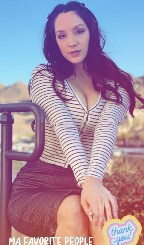 TheBeatleBabe star érotique photos