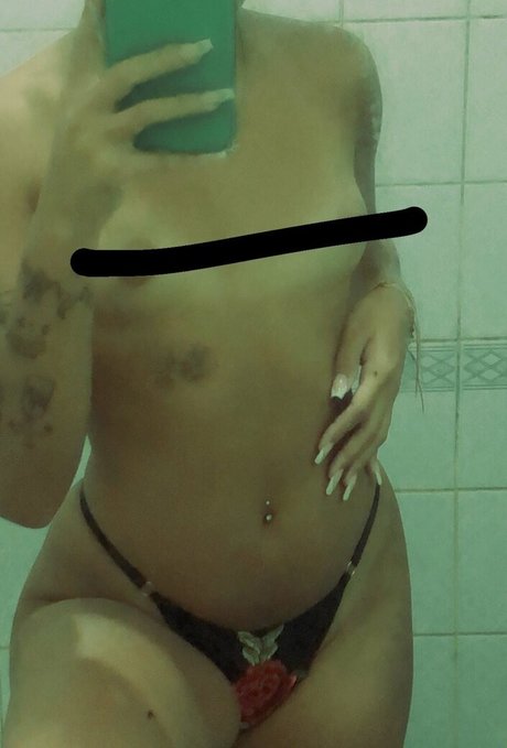 lunaxpackx modèle exclusif des photos