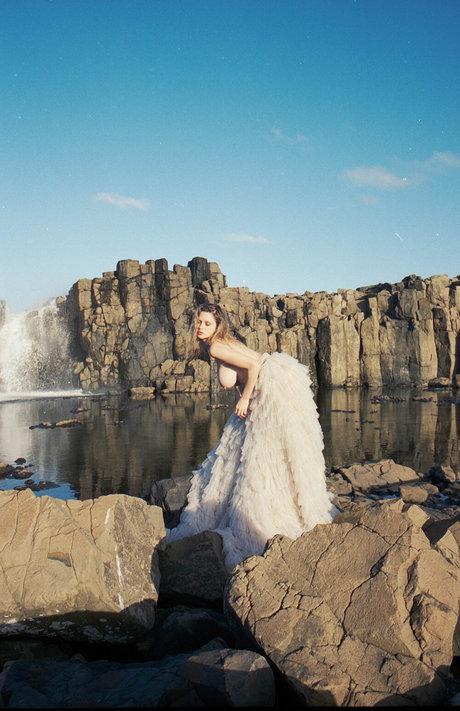 Elle Brittain joli modèle des photos