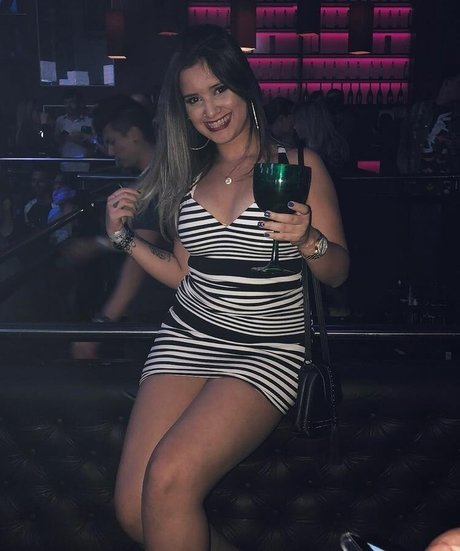 cosplay chatte onlyfans haut érotique collection