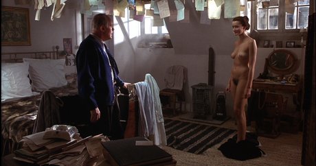 Natascha McElhone mannequin img