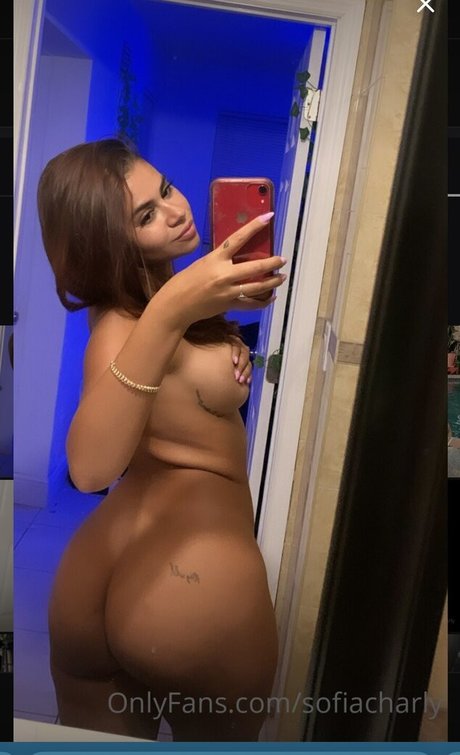 Yohanna Sofia star du porno nue image