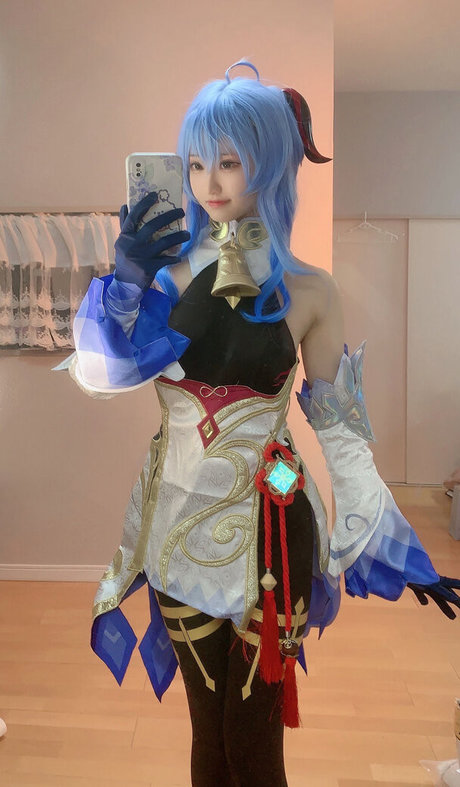 Chiyoalbum top star photos