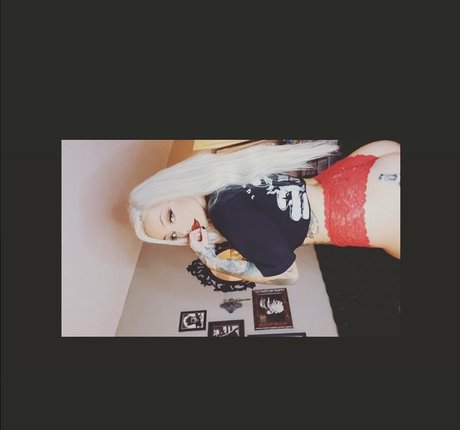 Screamqueen68 star du porno galerie