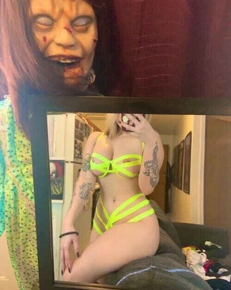 Xxxorcist actrice érotique archive