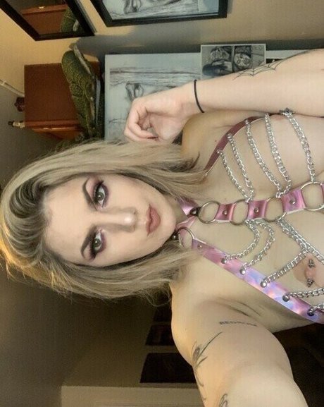 Xxxorcist actrice de grande qualité galeries