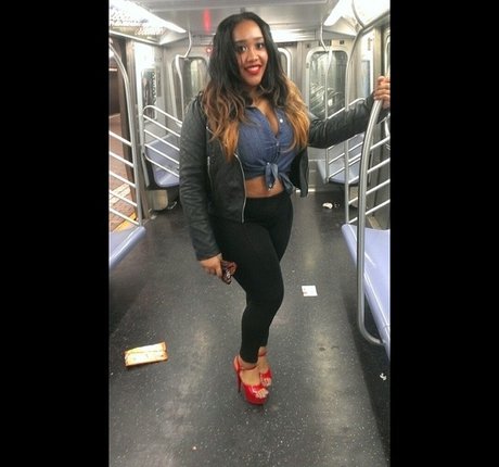 anal interracial uniquementfans assez gratuit images