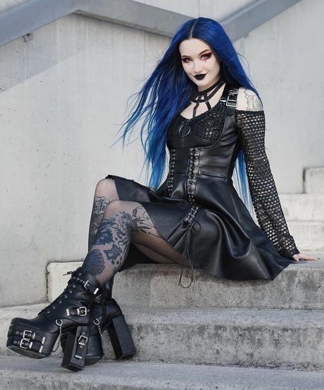 plage seins nus onlyfans sympa pornographique image