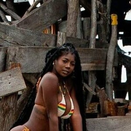 Misskellykel modèle sexy photo