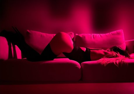 milf aux cheveux noirs onlyfans nue xxx collection