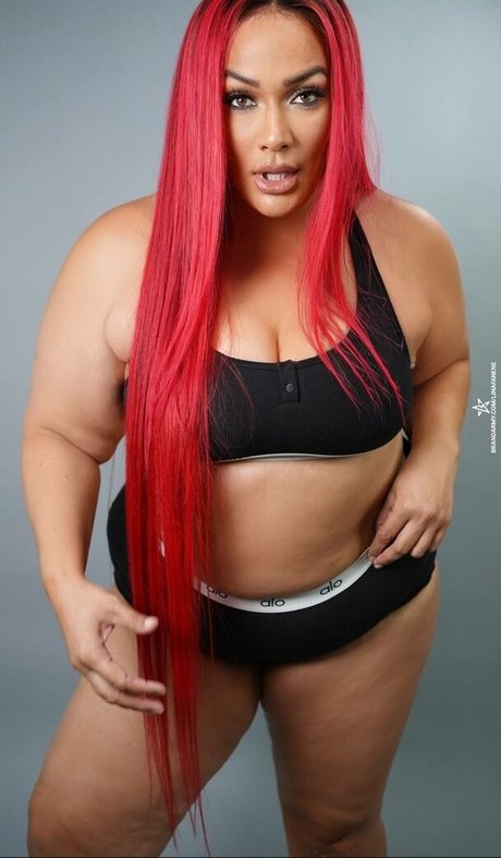 chaton courbé onlyfans nue en haute qualité galeries