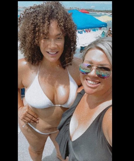 Lina Fanene étoile photos