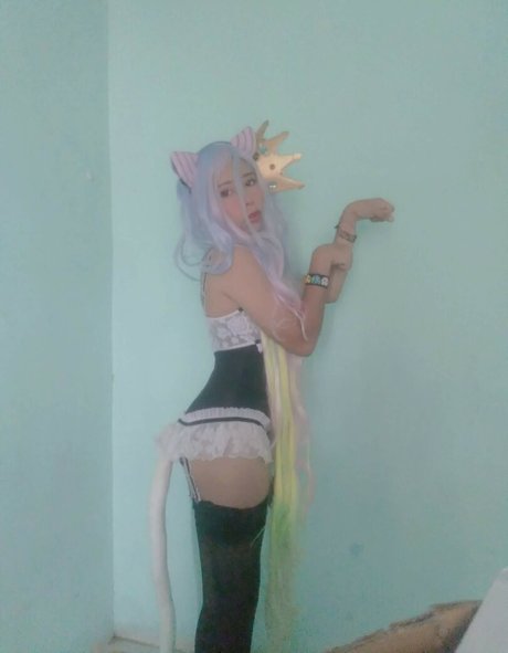 JayKoneko haut modèle images