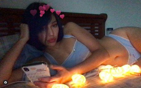 brunette onlyfans nue en haute qualité image