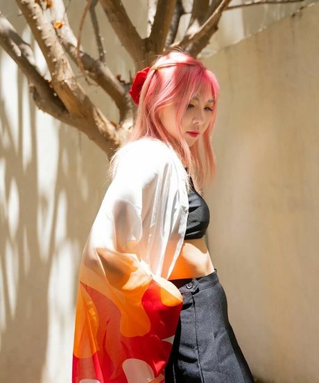 Yvonneflinetv actrice libre galeries