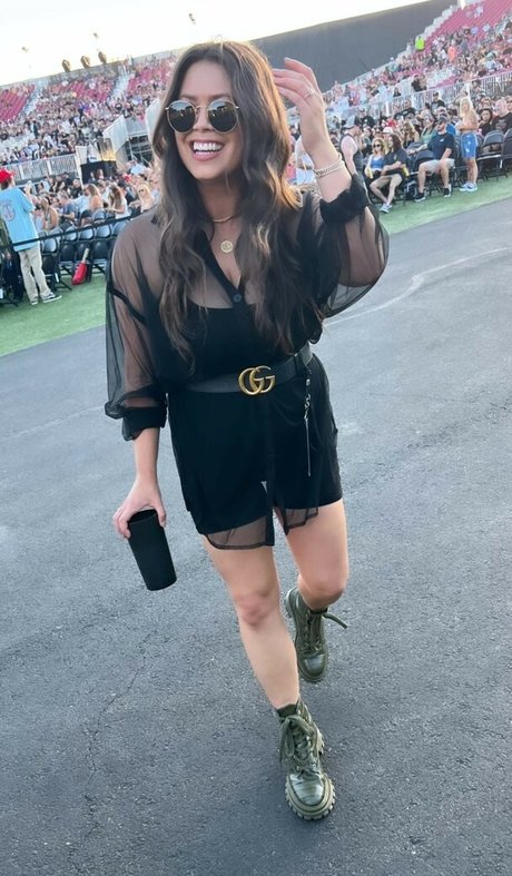 Alex Curry actrice galeries